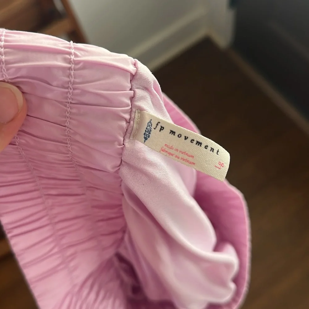 FP Movement Get Your Flirt On Shorts - Sz L - Powder Pink - Picture 4 of 4